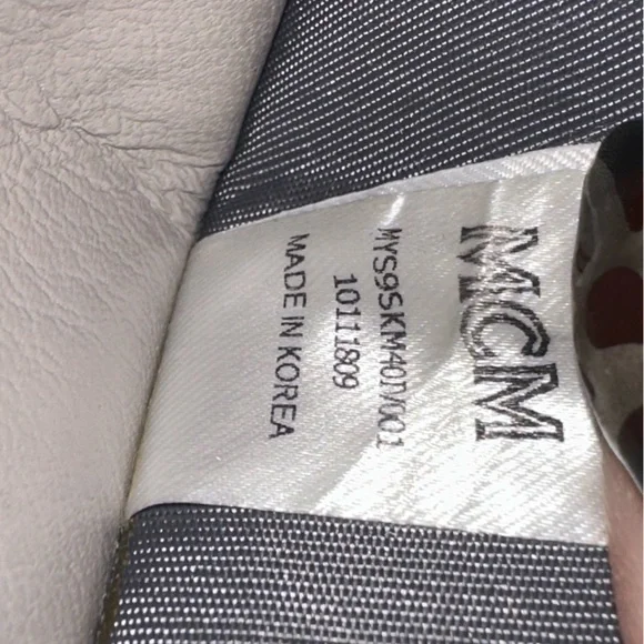 MCM Grey Bifold wallet with coin purse VISETOS ORIGINAL FLAP WALLET EUC - Picture 13 of 13